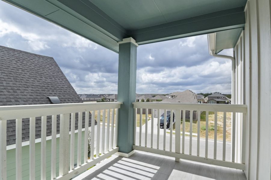 Exterior details and patio area of a home in Blanco Vista, San Marcos (Image 31).