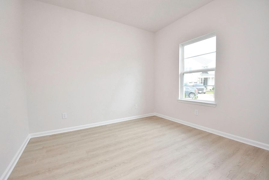 Spacious, unfurnished interior of a new home in Fulshear Lakes, Fulshear (Image 19).
