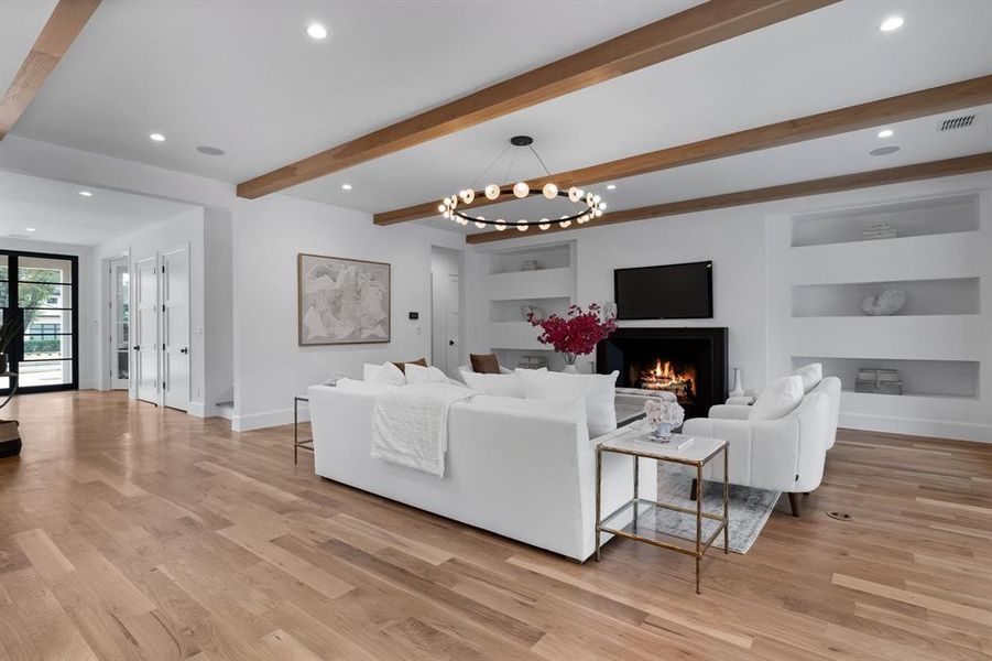 Furnished interior view inside a new home in , Dallas (Image 10).