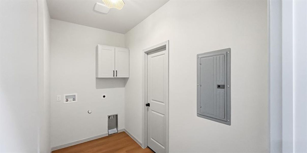 Spacious, unfurnished interior of a new home in , Granbury (Image 18).