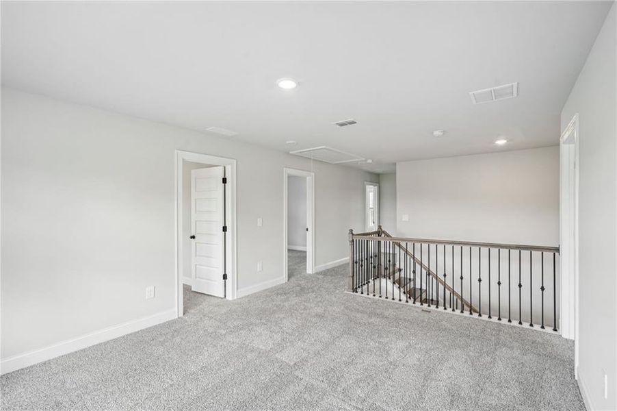 Spacious, unfurnished interior of a new home in Martin Springs - Estate Series, Lawrenceville (Image 22).