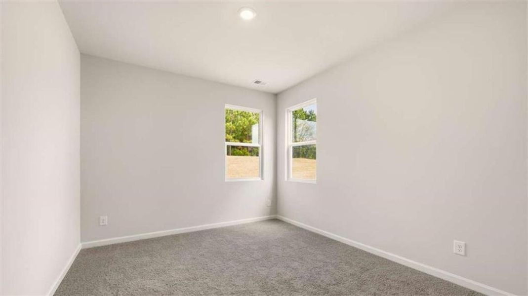 Spacious, unfurnished interior of a new home in Bridle Creek, Locust Grove (Image 17).