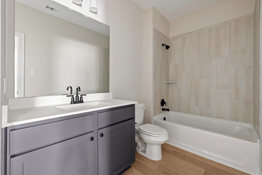 Furnished interior view inside a new home in Lago Mar, Texas City (Image 4). Furnished interior view inside a new home in Lago Mar, Texas City (Image 4).