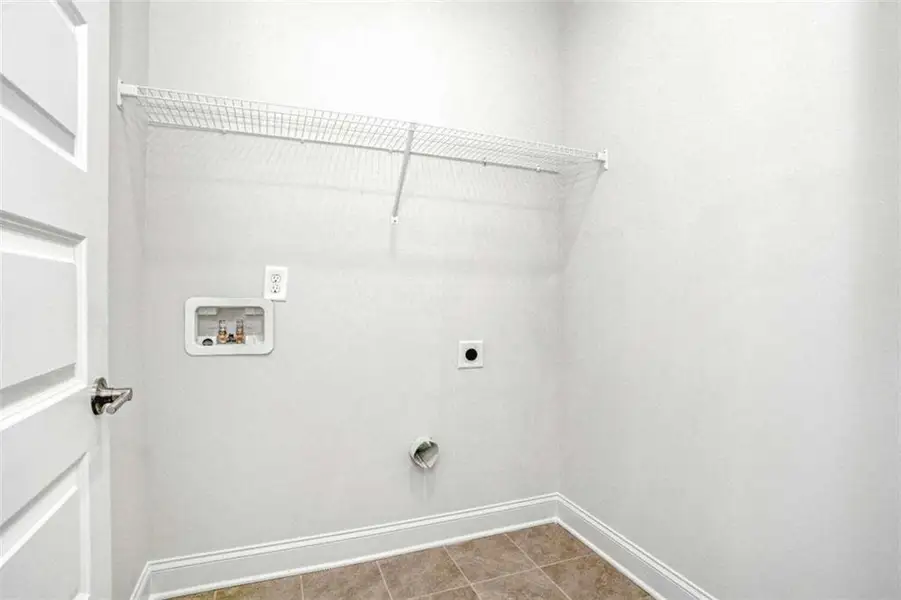 Spacious, unfurnished interior of a new home in Waters Edge, Mansfield (Image 16). Spacious, unfurnished interior of a new home in Waters Edge, Mansfield (Image 16).