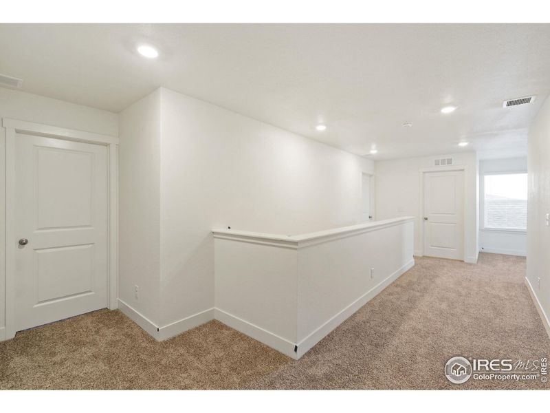 Spacious, unfurnished interior of a new home in Ridge at Johnstown, Johnstown (Image 31).