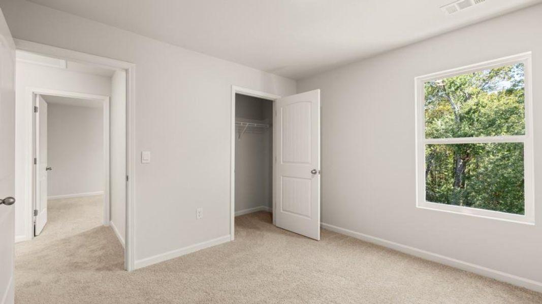 Spacious, unfurnished interior of a new home in Rolling Meadows, Jasper (Image 16).