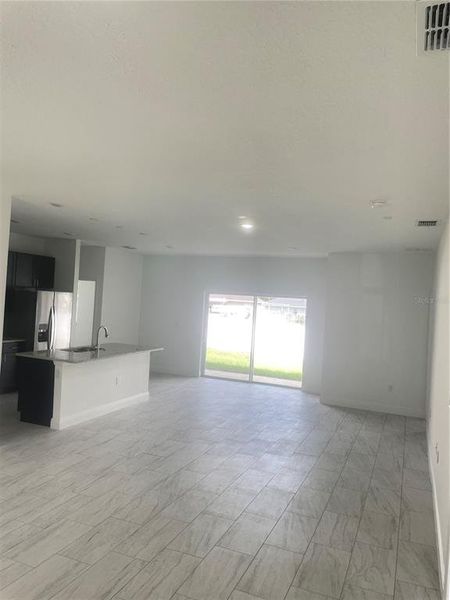 Spacious, unfurnished interior of a new home in , Ocala (Image 22).