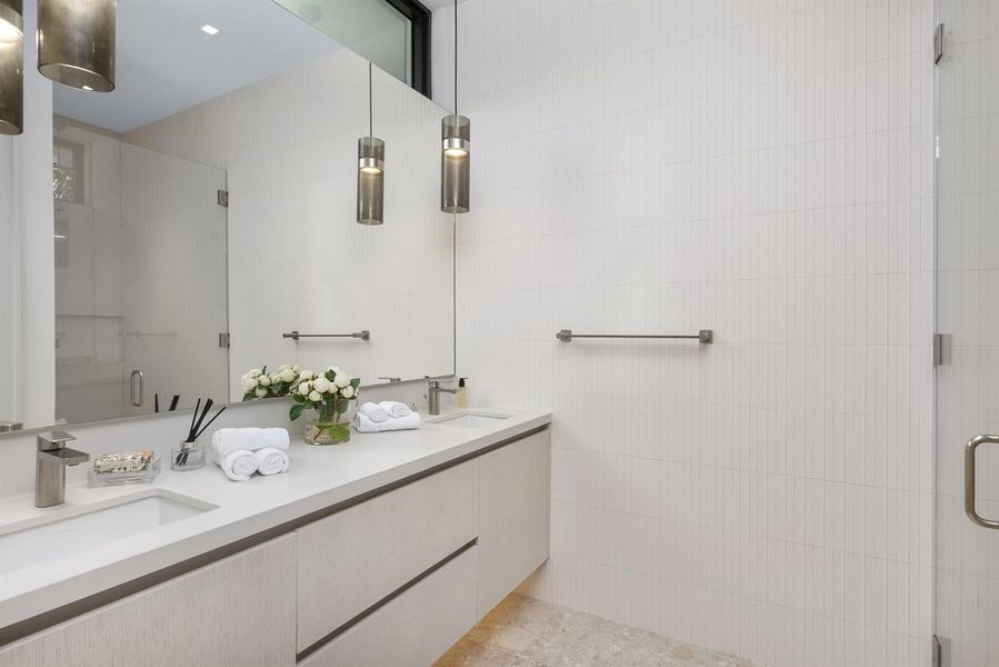 Guest Bath 3