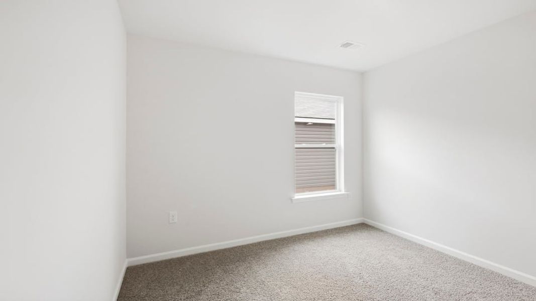 Spacious, unfurnished interior of a new home in Lakestone, Woodruff (Image 22).