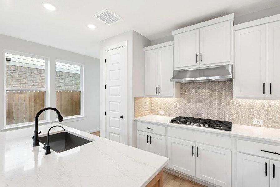 Image 35 of a home in University Heights.