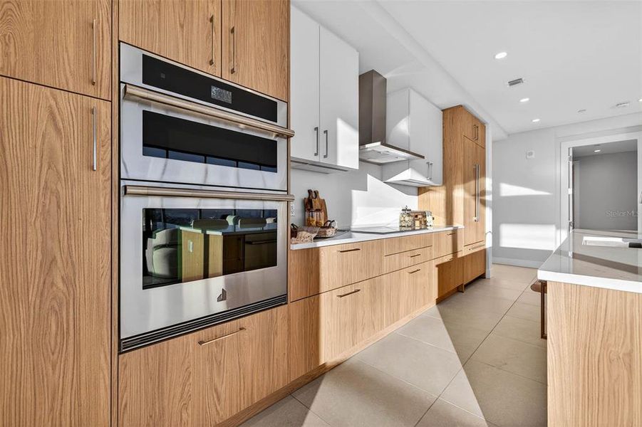 Furnished interior view inside a new home in , St. Petersburg (Image 37).