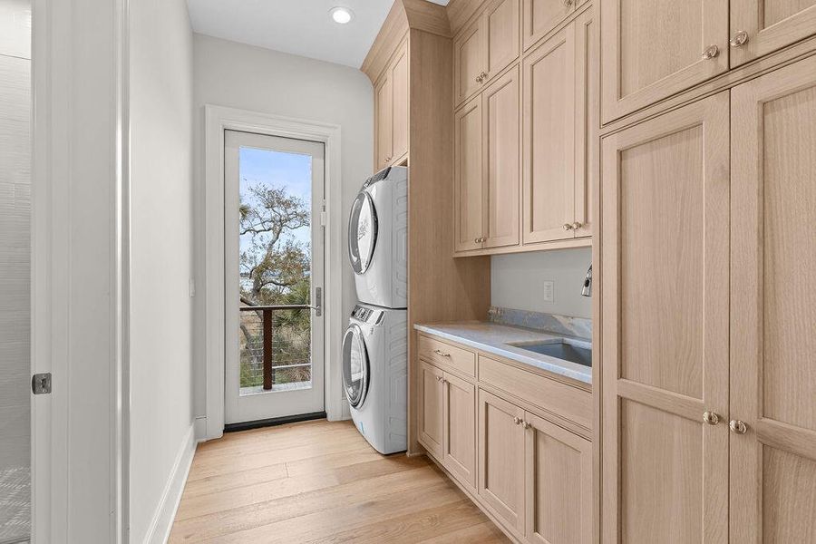 Furnished interior view inside a new home in , Kiawah Island (Image 45).