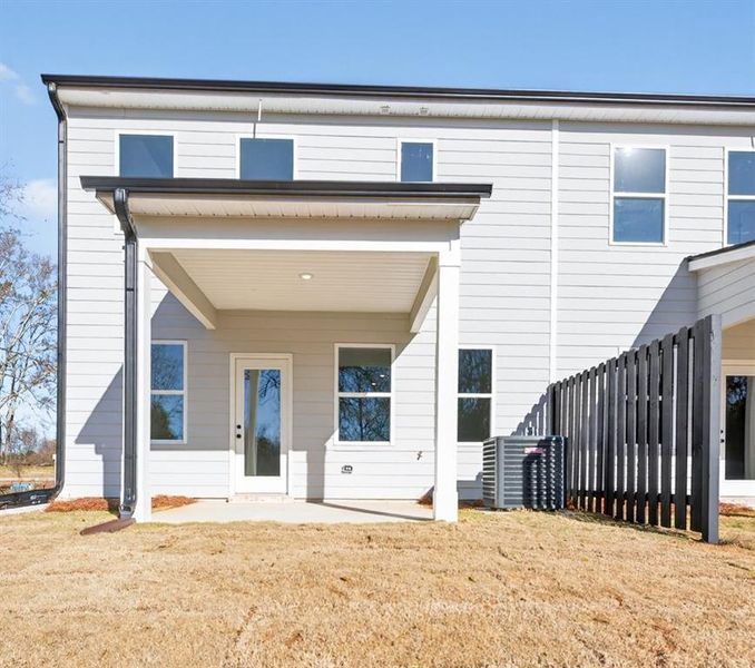 Exterior details and patio area of a home in , Commerce (Image 3).