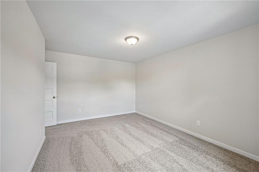 Spacious, unfurnished interior of a new home in Mallard’s Landing, Jefferson (Image 32).