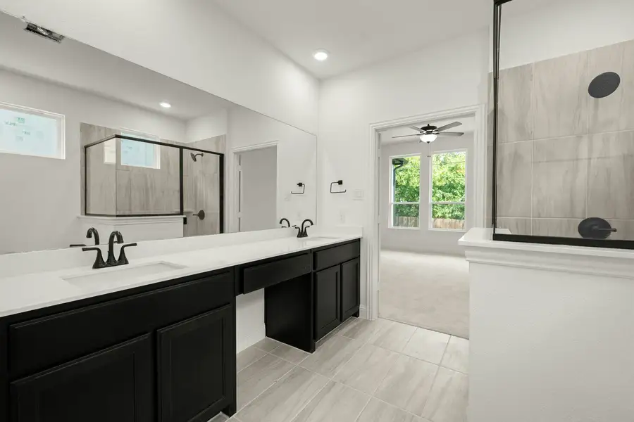 Furnished interior view inside a new home in Kentsdale Farms, DeSoto (Image 15).