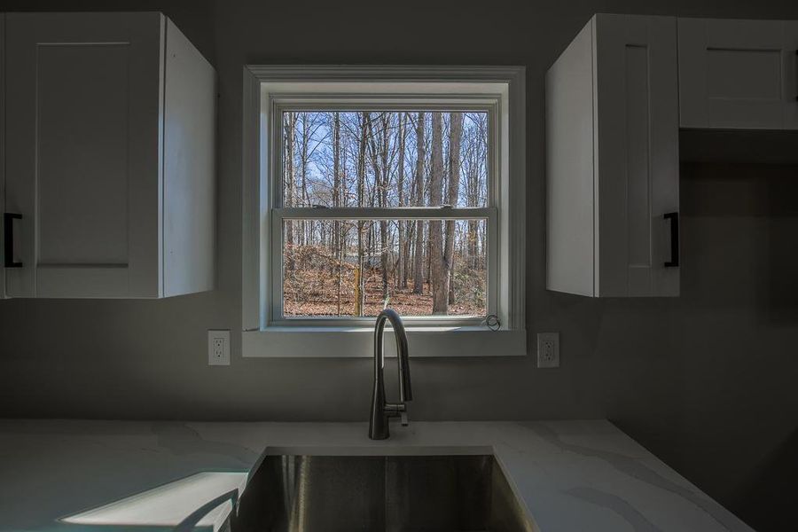 Close-up of interior finishes inside a home in , Commerce (Image 18).