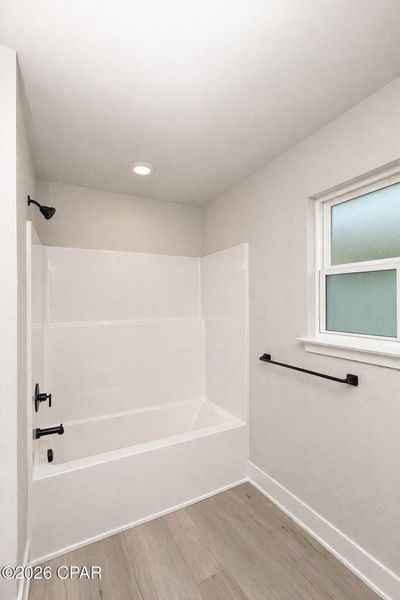 Spacious, unfurnished interior of a new home in Fox Glenn, Panama City (Image 18).