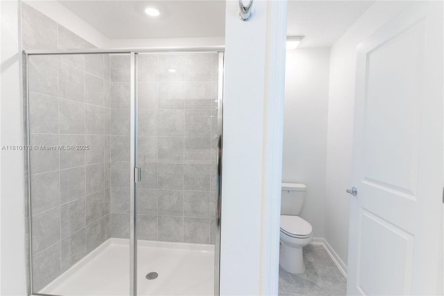 Furnished interior view inside a new home in Inman Groves, Winter Haven (Image 5). Furnished interior view inside a new home in Inman Groves, Winter Haven (Image 5).