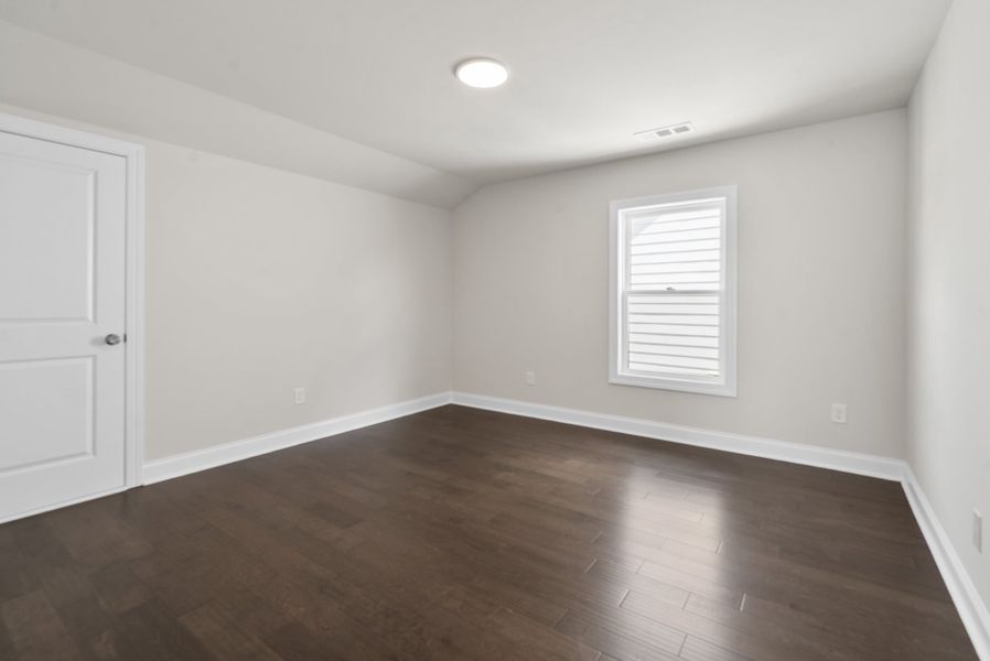 Representative unfurnished interior of a home built from the The Caplin by The Providence Group in Aberdeen, Hoschton (Image 41).