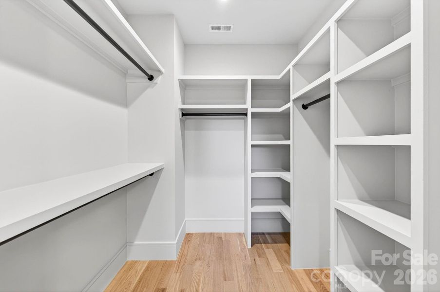 Image 31 of a home in .