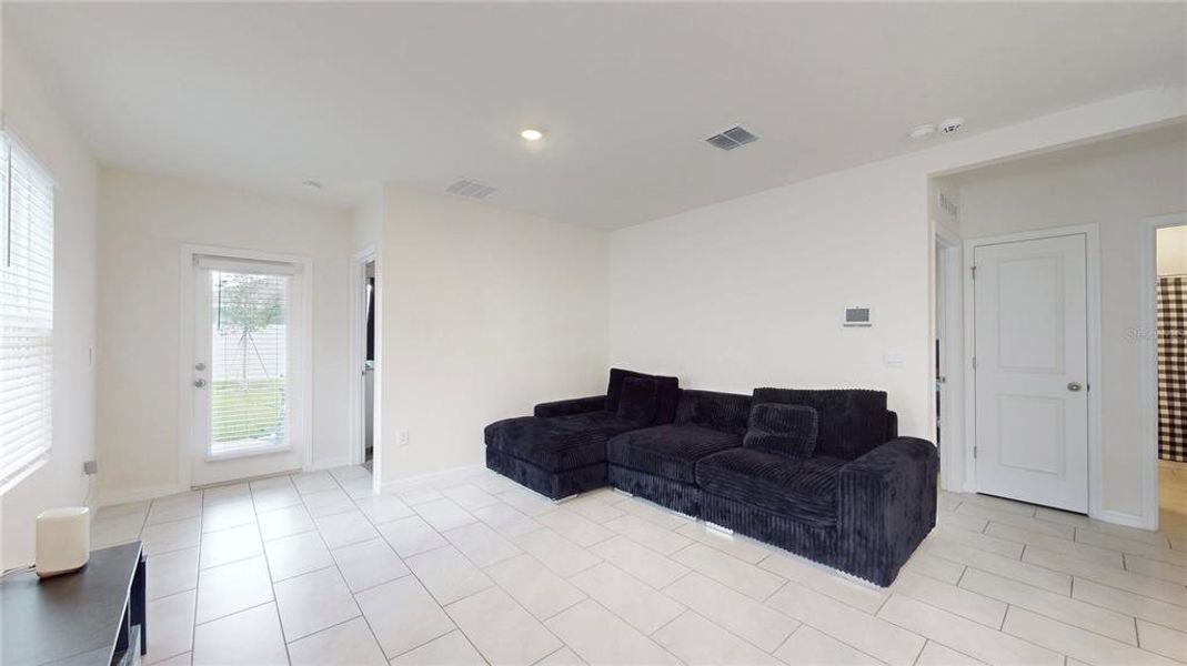 Furnished interior view inside a new home in , Umatilla (Image 7).