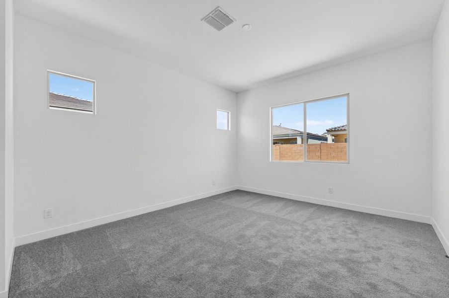 Spacious, unfurnished interior of a new home in Combs Ranch, San Tan Valley (Image 31).