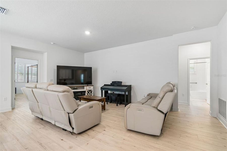 Furnished interior view inside a new home in , Tarpon Springs (Image 6). Furnished interior view inside a new home in , Tarpon Springs (Image 6).