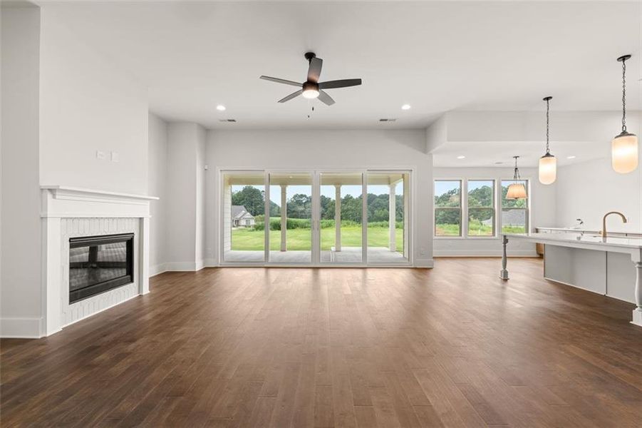 Spacious, unfurnished interior of a new home in Soleil Summit Chase, Snellville (Image 37). Spacious, unfurnished interior of a new home in Soleil Summit Chase, Snellville (Image 37).