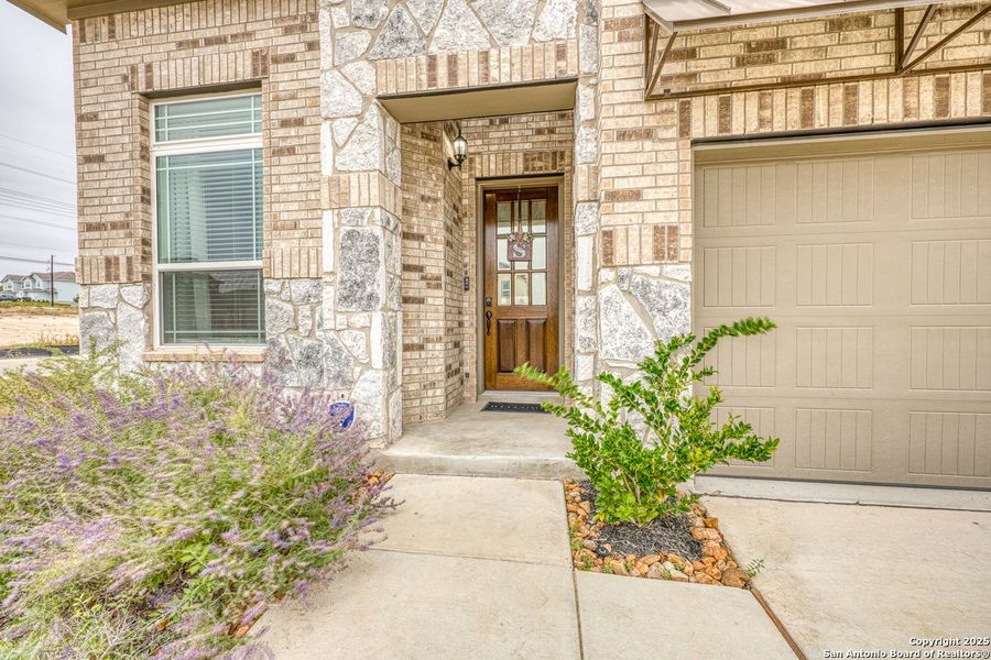 Exterior details and patio area of a home in Hunters Ranch, San Antonio (Image 26). Exterior details and patio area of a home in Hunters Ranch, San Antonio (Image 26).