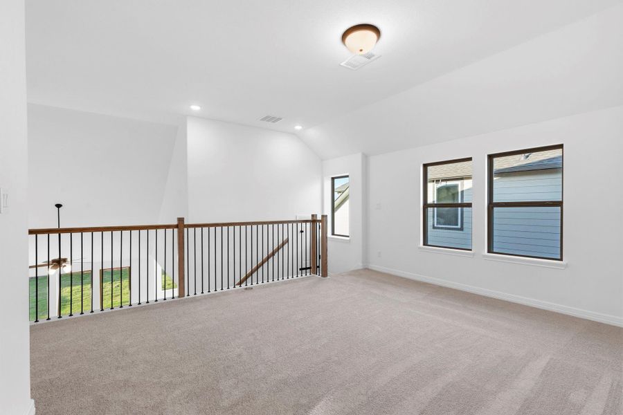 Spacious, unfurnished interior of a new home in Brookewater, Rosenberg (Image 31).