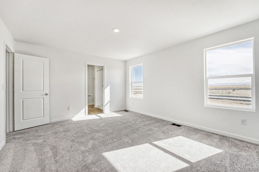 Spacious, unfurnished interior of a new home in Muegge Farms, Bennett (Image 11).