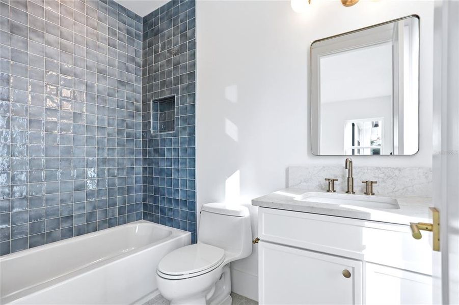 Furnished interior view inside a new home in , Winter Garden (Image 6).