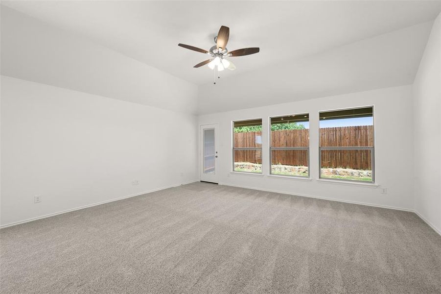 Spacious, unfurnished interior of a new home in Pirate Village, Granbury (Image 15). Spacious, unfurnished interior of a new home in Pirate Village, Granbury (Image 15).