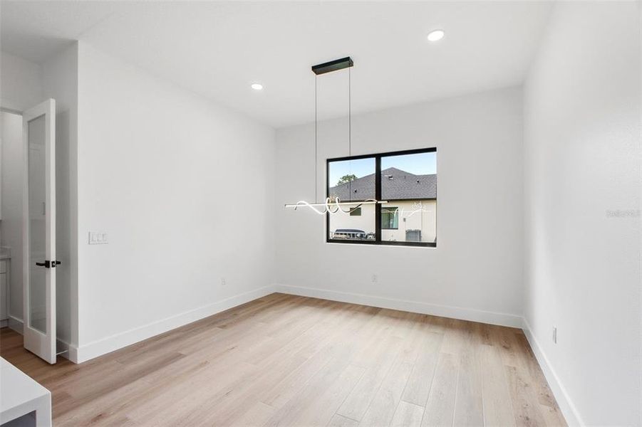 Spacious, unfurnished interior of a new home in , North Port (Image 28).