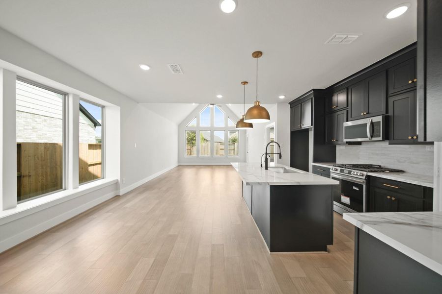 Furnished interior view inside a new home in Meridiana 40', 65', Iowa Colony (Image 10). Furnished interior view inside a new home in Meridiana 40', 65', Iowa Colony (Image 10).