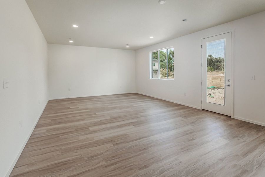 Spacious, unfurnished interior of a new home in Bloom, Fort Collins (Image 38).