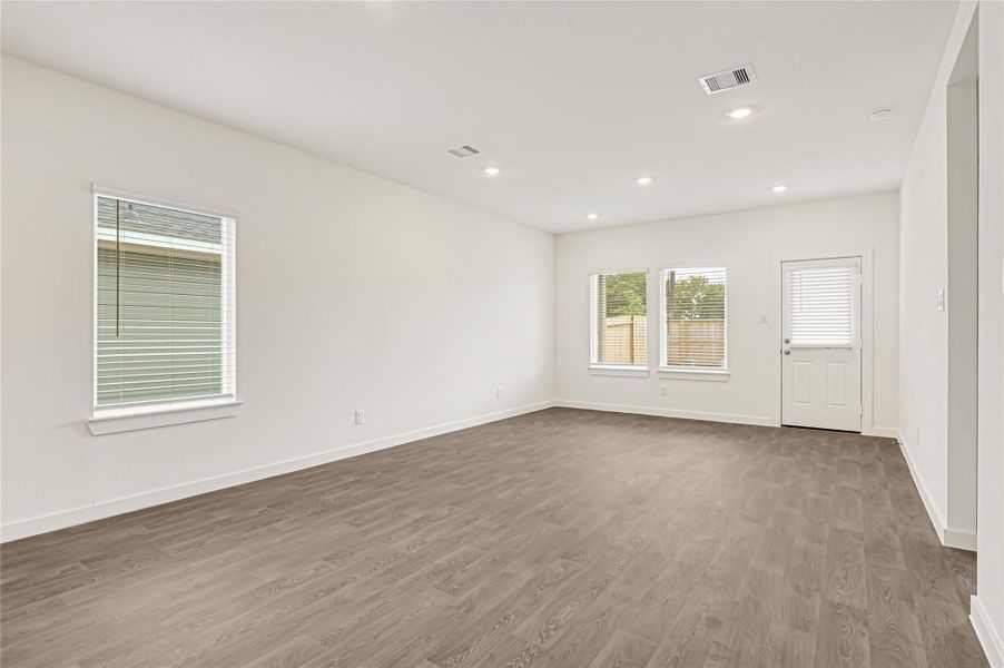 Spacious, unfurnished interior of a new home in Emberly, Beasley (Image 17).