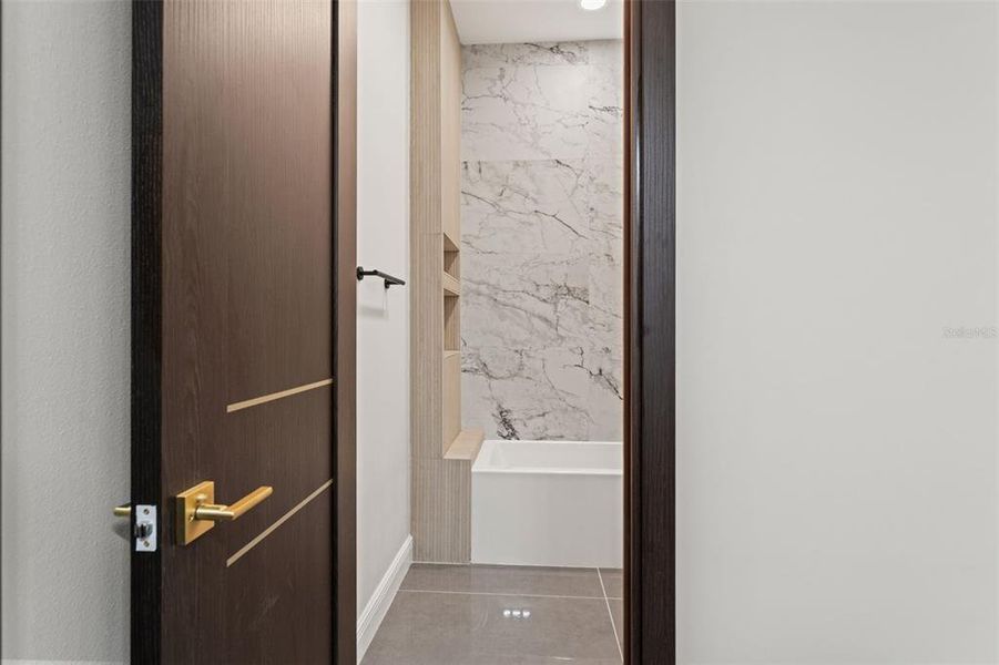 Image 81 of a home in .