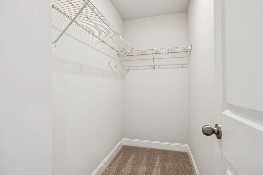 Spacious, unfurnished interior of a new home in Cades Bluff, Lebanon (Image 37).