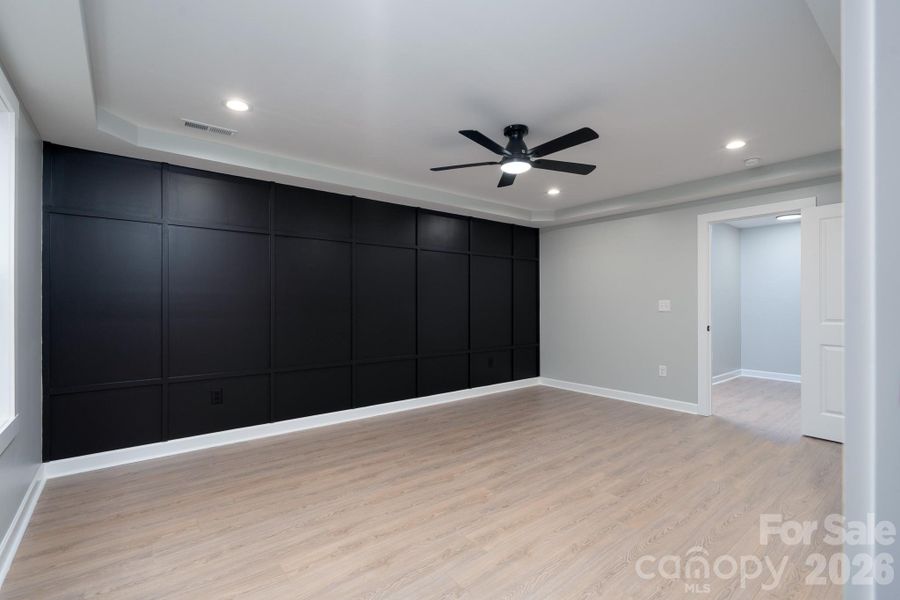 Spacious, unfurnished interior of a new home in , Dallas (Image 24).