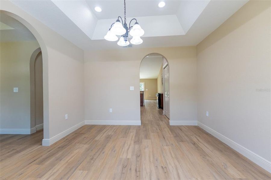 Spacious, unfurnished interior of a new home in Marion Oaks, Ocala (Image 25).