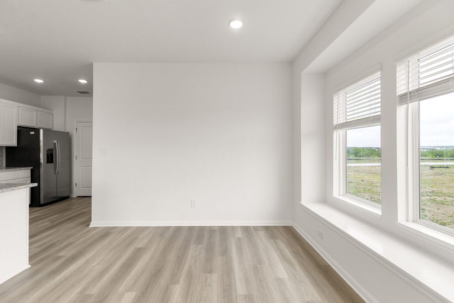 Spacious, unfurnished interior of a new home in Trace, San Marcos (Image 27).