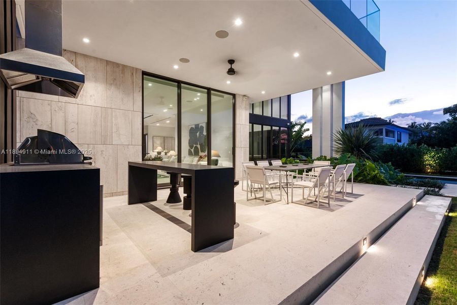 Community amenities in , Hallandale Beach (Image 42).