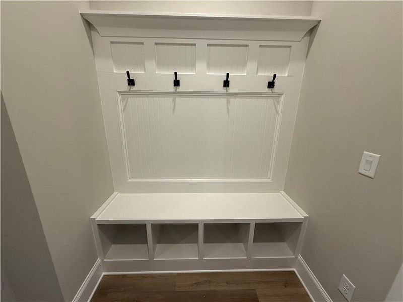 Spacious, unfurnished interior of a new home in , Jefferson (Image 37).