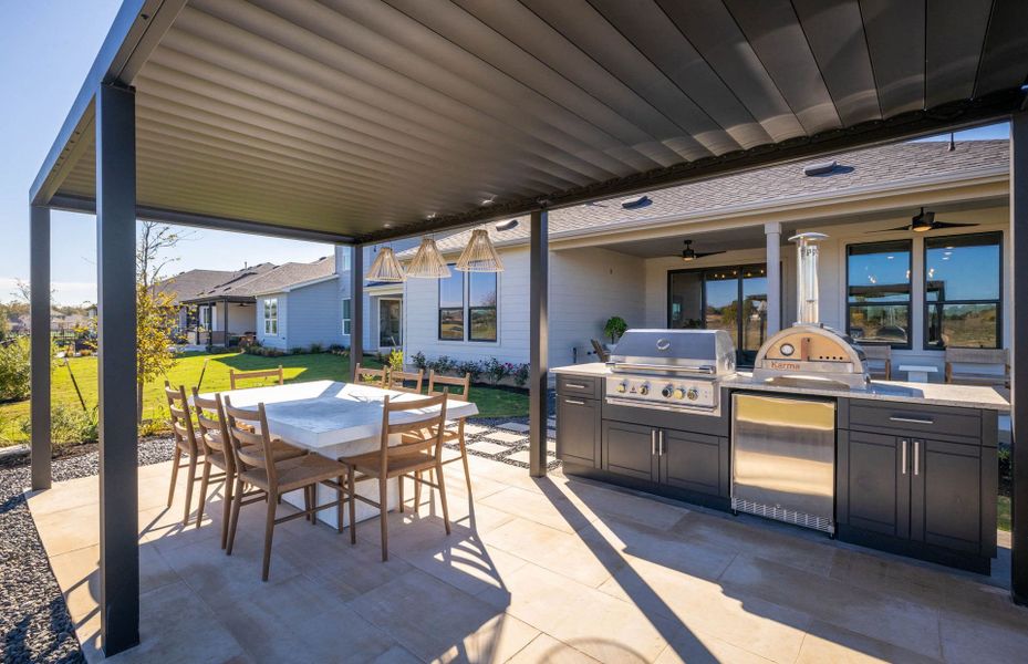 Representative exterior details of a home built from the Prestige by Del Webb in Del Webb Austin at Lost Pines, Bastrop (Image 4).