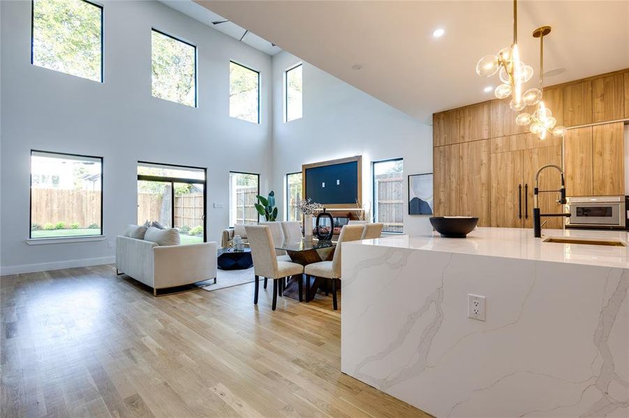 Welcome area featuring a notable chandelier and sink