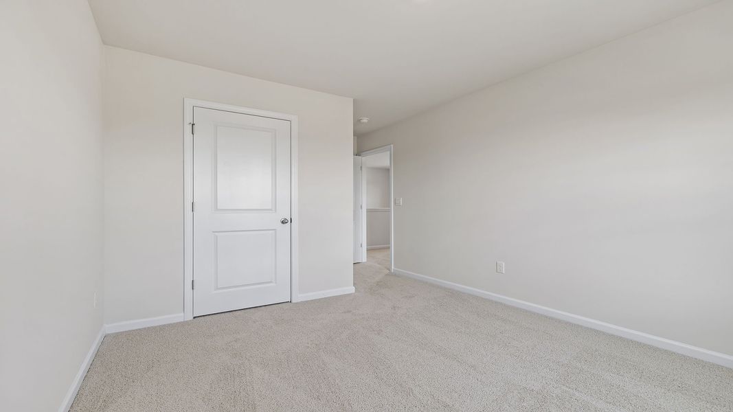 Spacious, unfurnished interior of a new home in Durbin Meadows, Fountain Inn (Image 21).