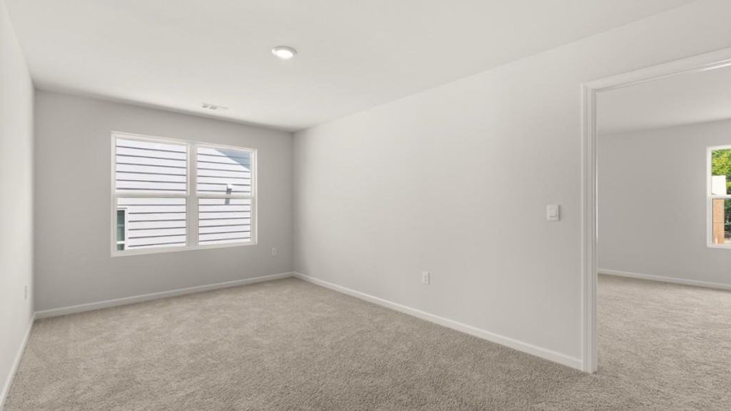 Spacious, unfurnished interior of a new home in Braselton Village, Braselton (Image 24).
