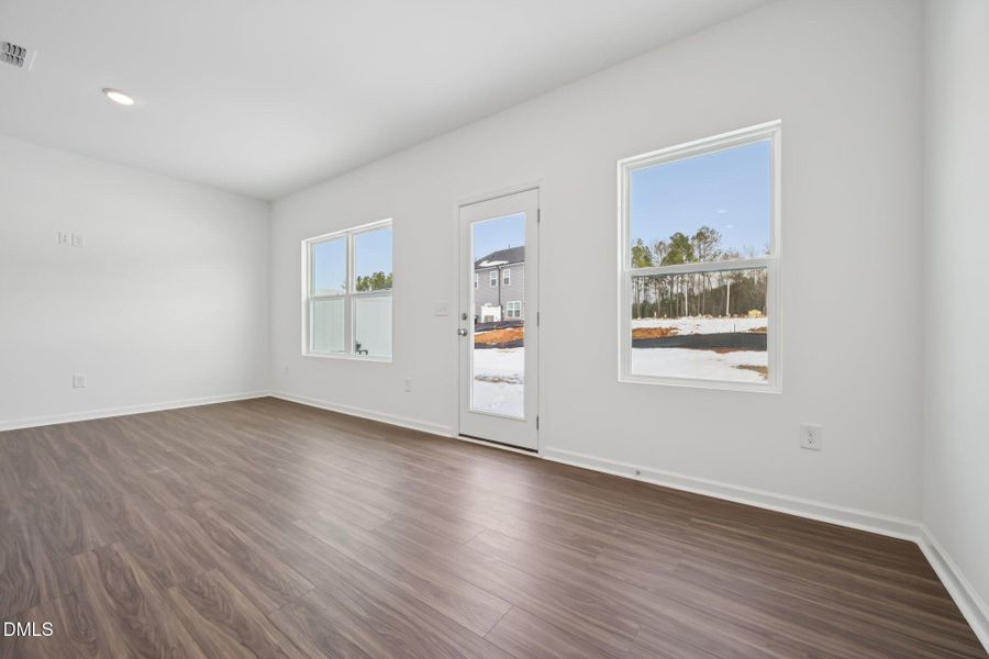 18-web-or-mls-Flagstone Wy-S0402-018