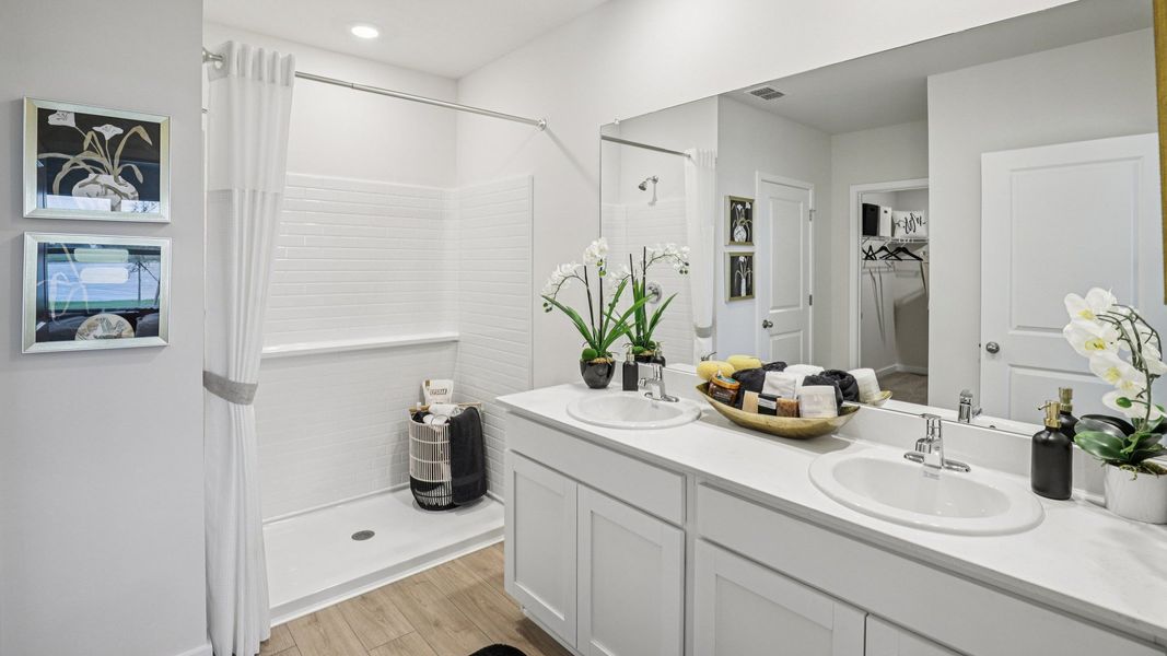 Furnished interior view inside a new home in Lehigh Acres Spot Lots, Lehigh Acres (Image 28). Furnished interior view inside a new home in Lehigh Acres Spot Lots, Lehigh Acres (Image 28).